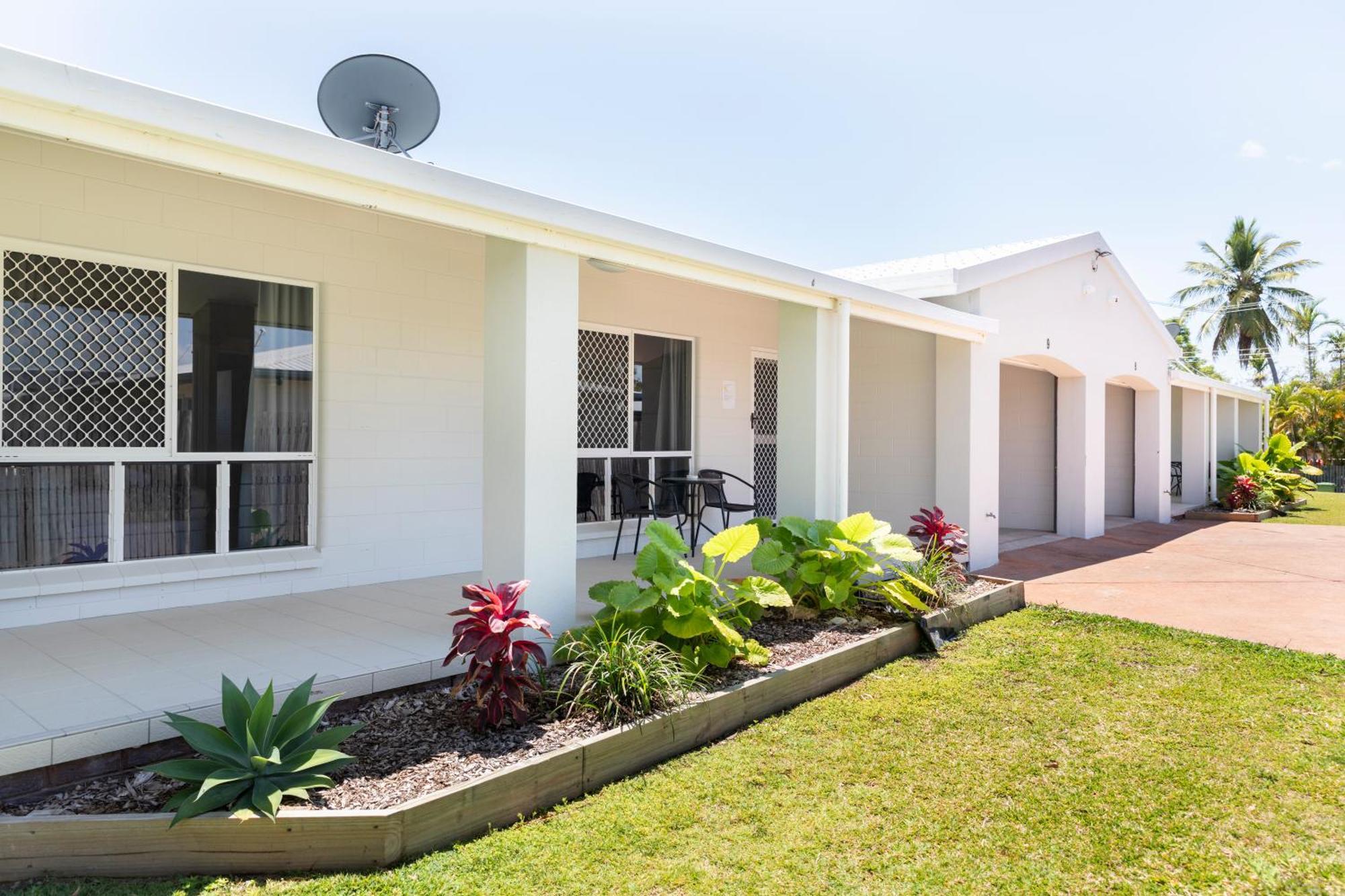 Palm View Holiday Apartments Bowen Luaran gambar