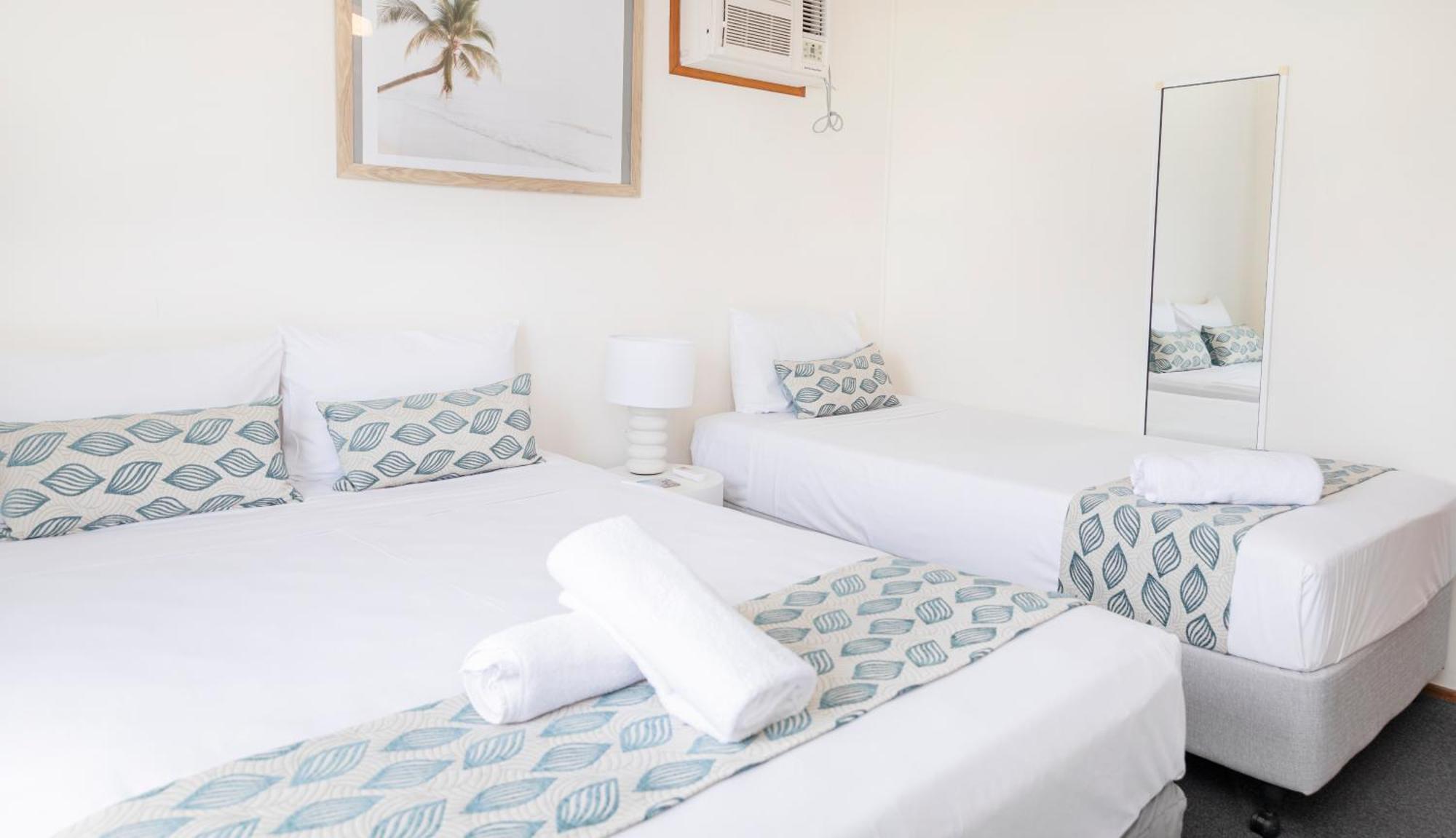 Palm View Holiday Apartments Bowen Luaran gambar